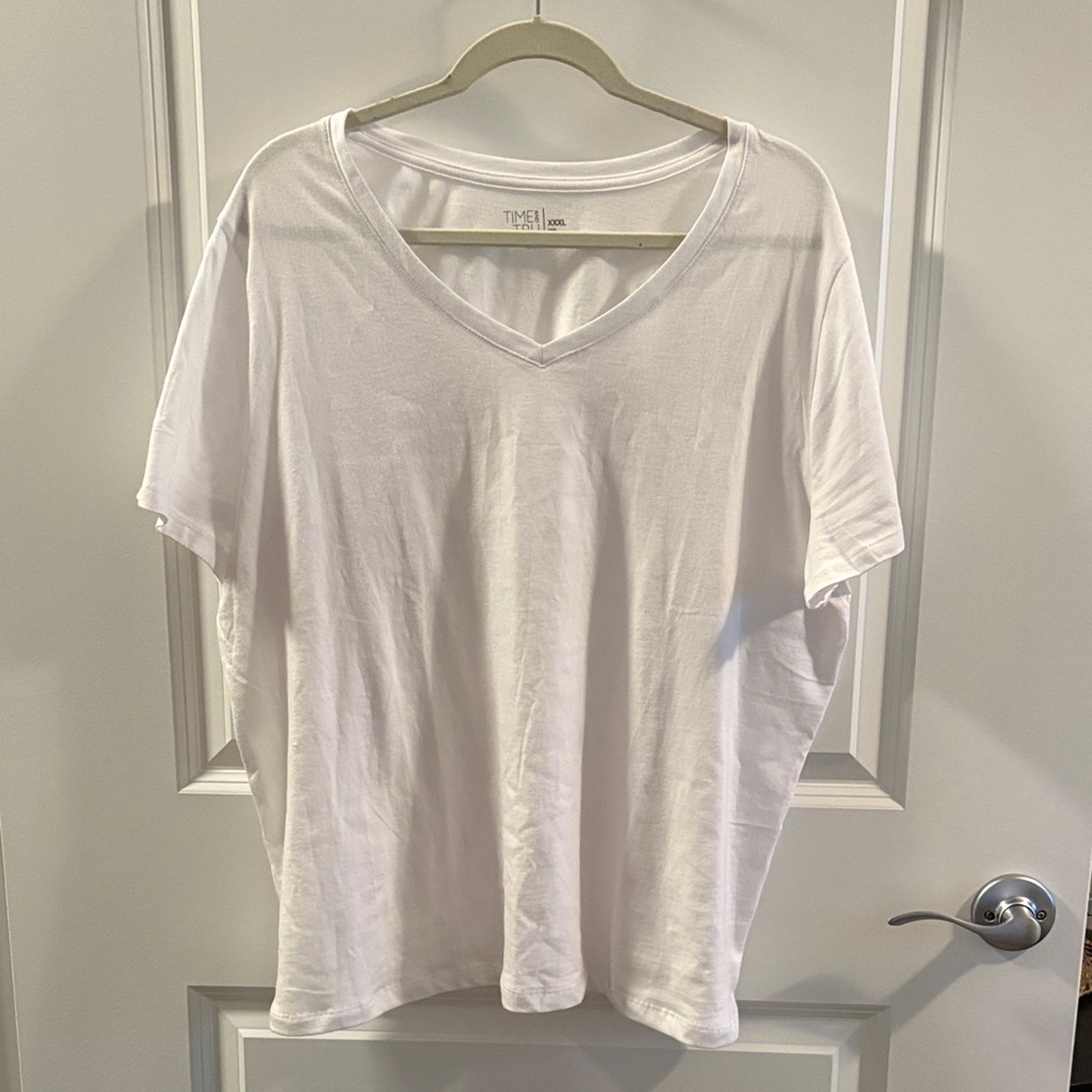 Time and Tru White V-Neck Women's Top